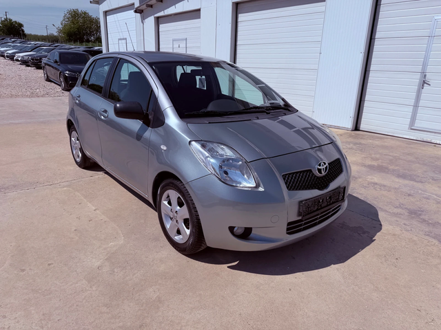 Toyota Yaris 1.3vvt-i 87k.c UNIKAT - автомобили, коли, обяви за нови и употребявани 11