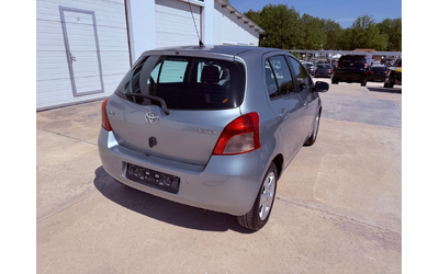 Toyota Yaris 1.3vvt-i 87k.c UNIKAT - автомобили, коли, обяви за нови и употребявани 14