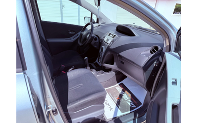 Toyota Yaris 1.3vvt-i 87k.c UNIKAT - автомобили, коли, обяви за нови и употребявани 15