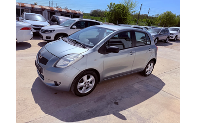 toyota-yaris - 2