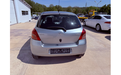 toyota-yaris - 5