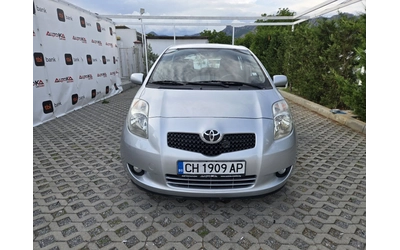 toyota-yaris - 0