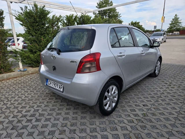 Toyota Yaris 1.3VVTI-87кс= АВТОМАТ= 5ВРАТИ= ОБСЛУЖЕНА - автомобили, коли, обяви за нови и употребявани 2