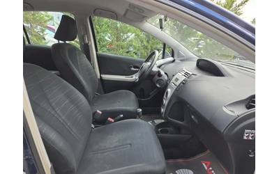 Toyota Yaris 1.4D4D-90кс= АВТОМАТ= КЛИМАТРОНИК= KEYLESS - автомобили, коли, обяви за нови и употребявани 14