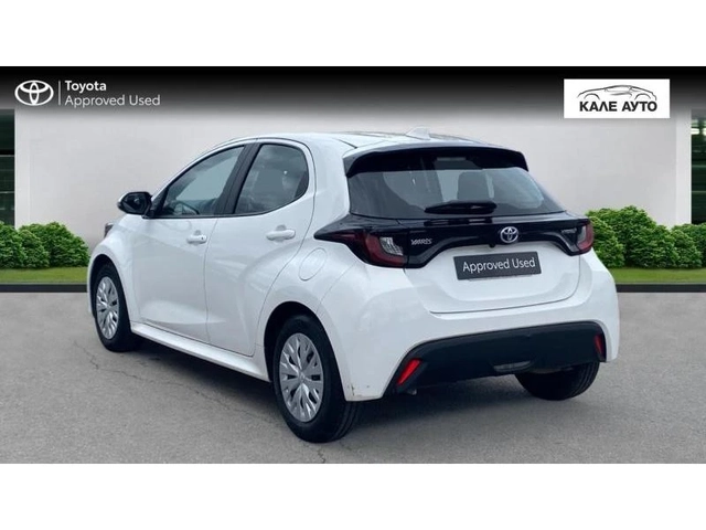 Toyota Yaris 1.5 HEV - автомобили, коли, обяви за нови и употребявани 5