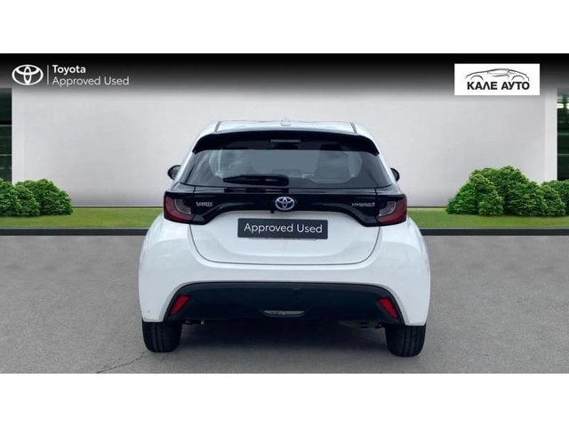 Toyota Yaris 1.5 HEV - автомобили, коли, обяви за нови и употребявани 6