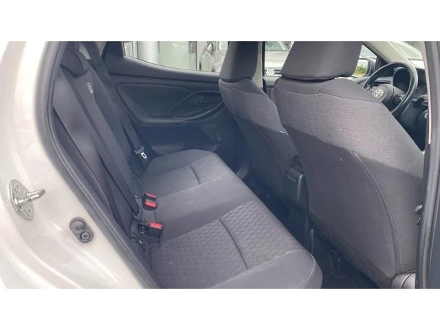 Toyota Yaris 1.5 HEV - автомобили, коли, обяви за нови и употребявани 9