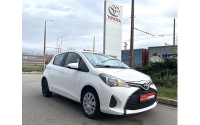 toyota-yaris - 0