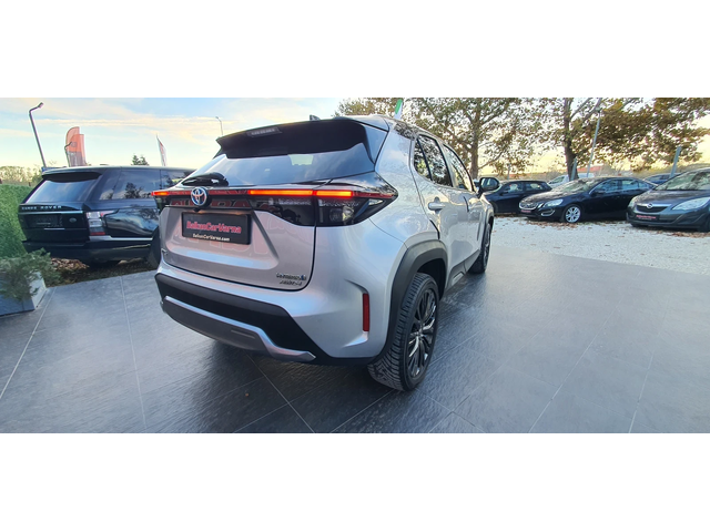 Toyota Yaris Cross 1.5 HYBRID 4WD BI-COLOR Гаранция - автомобили, коли, обяви за нови и употребявани 6