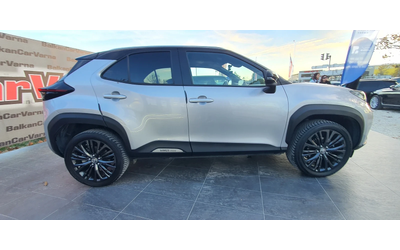 Toyota Yaris Cross 1.5 HYBRID 4WD BI-COLOR Гаранция - автомобили, коли, обяви за нови и употребявани 7