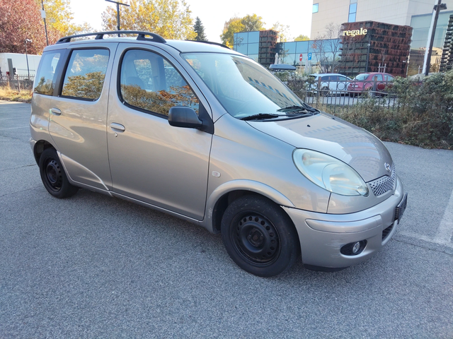 Toyota Yaris verso 1, 3i 86ps FACELIFT ITALY - автомобили, коли, обяви за нови и употребявани 0
