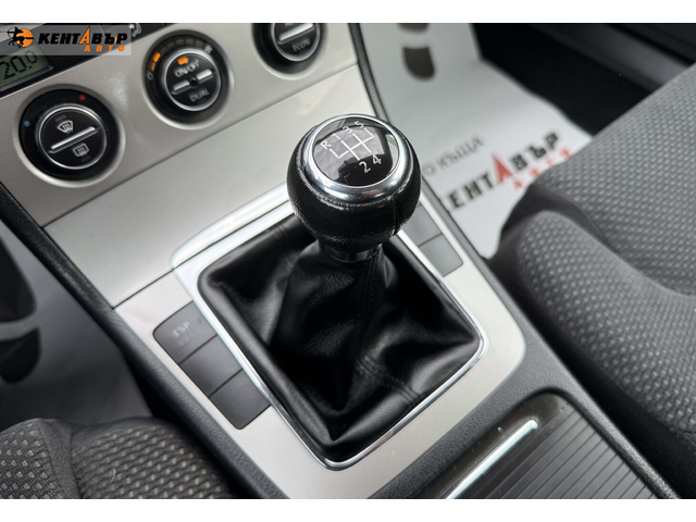 Volkswagen Passat 1.9d 105к.с. - автомобили, коли, обяви за нови и употребявани 10