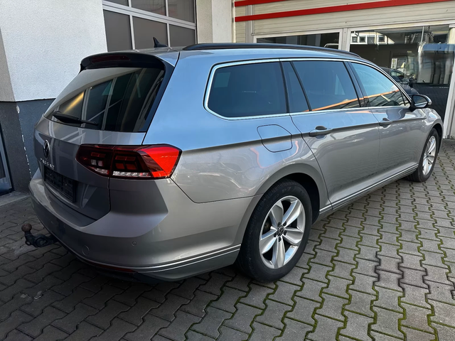 VW Passat Passat - автомобили, коли, обяви за нови и употребявани 4
