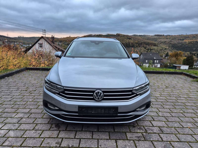 VW Passat Passat - автомобили, коли, обяви за нови и употребявани 2