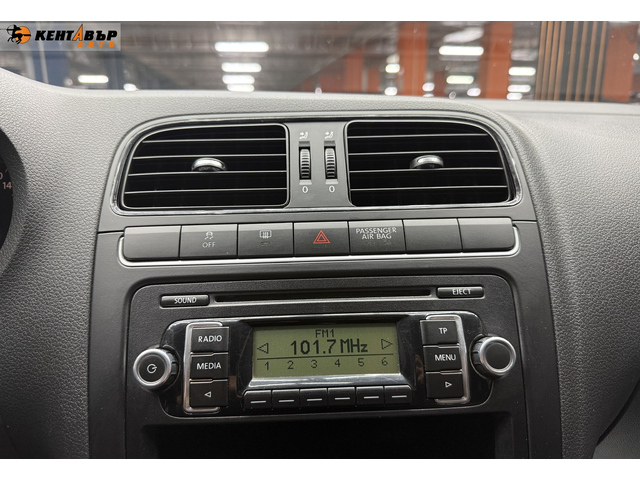 Volkswagen Polo 1.2i 60 к.с. - автомобили, коли, обяви за нови и употребявани 11