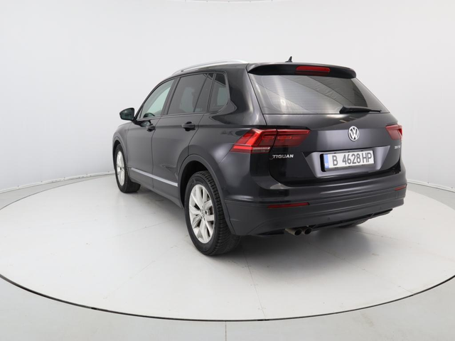 Volkswagen Tiguan - автомобили, коли, обяви за нови и употребявани 23