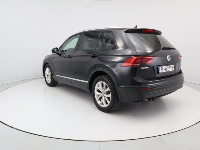 Volkswagen Tiguan - автомобили, коли, обяви за нови и употребявани 24