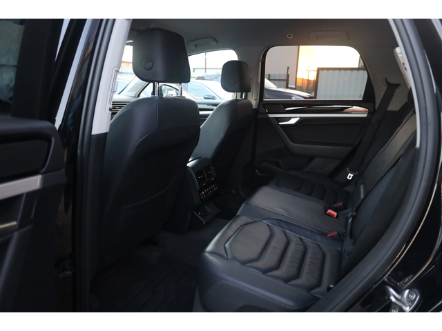 VW Touareg Touareg - автомобили, коли, обяви за нови и употребявани 10