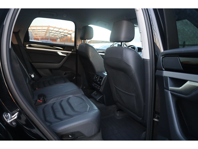 VW Touareg Touareg - автомобили, коли, обяви за нови и употребявани 8