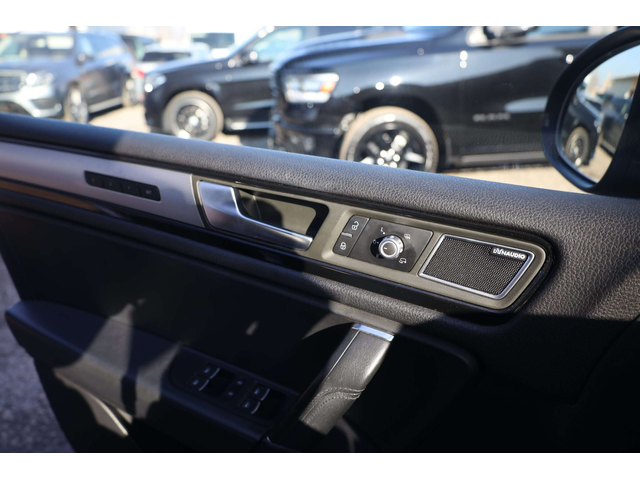 VW Touareg Touareg - автомобили, коли, обяви за нови и употребявани 17