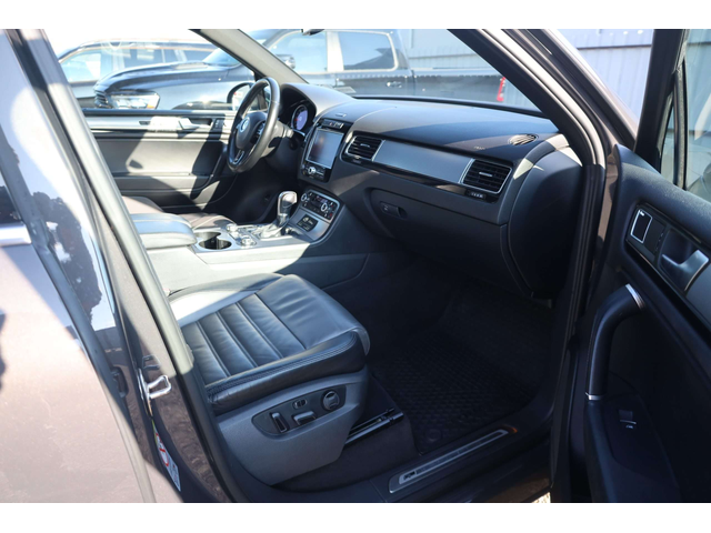 VW Touareg Touareg - автомобили, коли, обяви за нови и употребявани 29