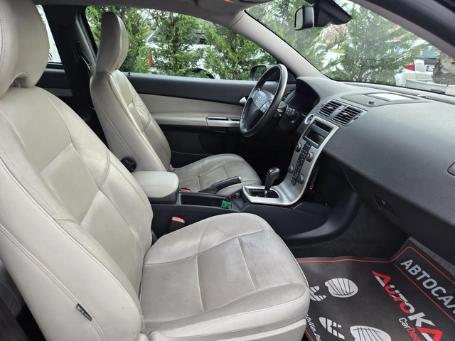 Volvo C30 2.4D5-180кс= АВТОМАТ= R-DESIGN= 143.000km - автомобили, коли, обяви за нови и употребявани 13