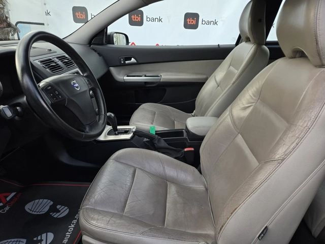 Volvo C30 2.4D5-180кс= АВТОМАТ= R-DESIGN= 143.000km - автомобили, коли, обяви за нови и употребявани 6
