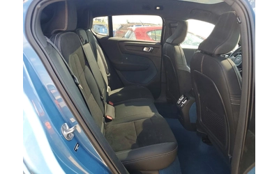 Volvo C40 RECHARGE ULTIMATE* AWD* P8 - автомобили, коли, обяви за нови и употребявани 10