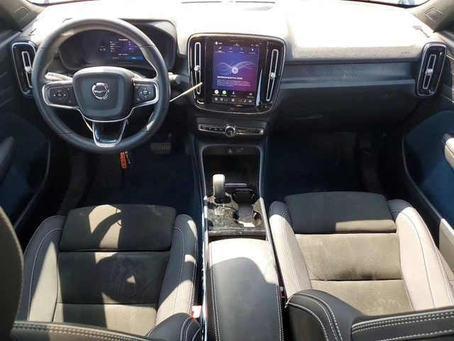 Volvo C40 RECHARGE ULTIMATE* AWD* P8 - автомобили, коли, обяви за нови и употребявани 7