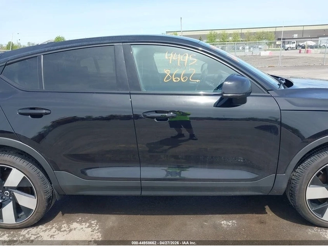 Volvo C40 * TWIN PLUS* 360* ПАНО* KEYLESS* Camera* ПОДГРЕВ* - автомобили, коли, обяви за нови и употребявани 10