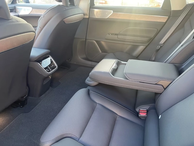 Volvo ES90 Single Motor ULTRA Extended Range Warranty! - автомобили, коли, обяви за нови и употребявани 9