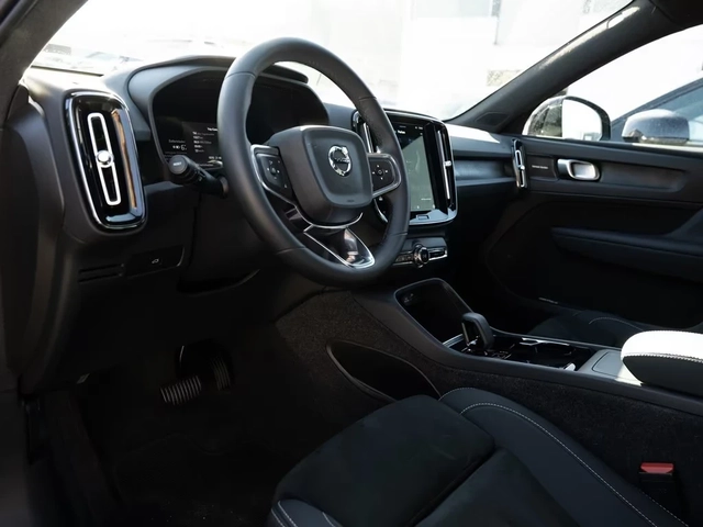 Volvo EX40 Twin Motor AWD Black Edition DISTR MATRIX 360* W/P - автомобили, коли, обяви за нови и употребявани 11