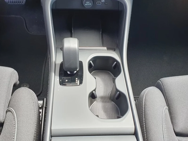 Volvo EX40 Plus Dark 70kWh Ad.LED DISTR Winter Pack Keyless - автомобили, коли, обяви за нови и употребявани 12