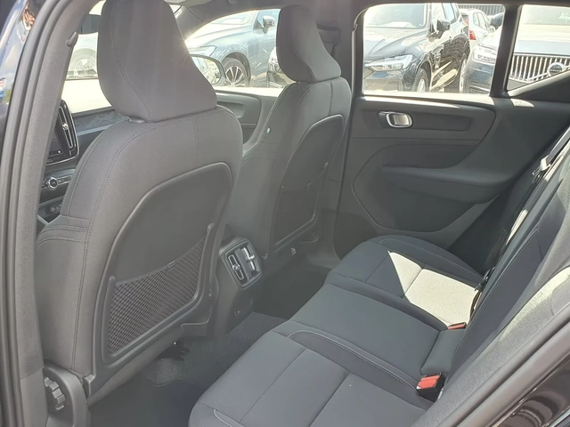 Volvo EX40 Plus Dark 70kWh Ad.LED DISTR Winter Pack Keyless - автомобили, коли, обяви за нови и употребявани 13
