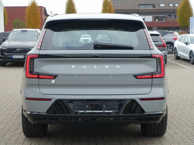 Volvo EX90 Ultra Twin Motors Performance B&W - автомобили, коли, обяви за нови и употребявани 3