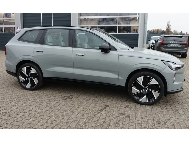 Volvo EX90 Ultra Twin Motors Performance B&W - автомобили, коли, обяви за нови и употребявани 5