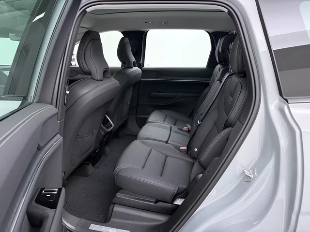 Volvo EX90 Electric Core Pano Camera Dis Winter pack - автомобили, коли, обяви за нови и употребявани 11