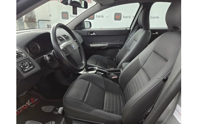 Volvo S40 1.6D-109кс= 170.000км= АВТОПИЛОТ - автомобили, коли, обяви за нови и употребявани 6