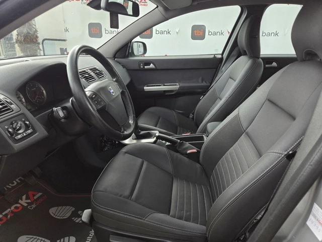 Volvo S40 1.6D-109кс= 170.000км= АВТОПИЛОТ - автомобили, коли, обяви за нови и употребявани 6