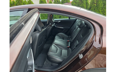 Volvo S60 2.4 D CROSS COUNTRY AWD KATO HOBA - автомобили, коли, обяви за нови и употребявани 8