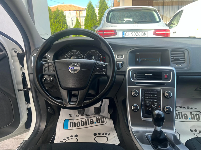Volvo S60 2.0 D - автомобили, коли, обяви за нови и употребявани 10