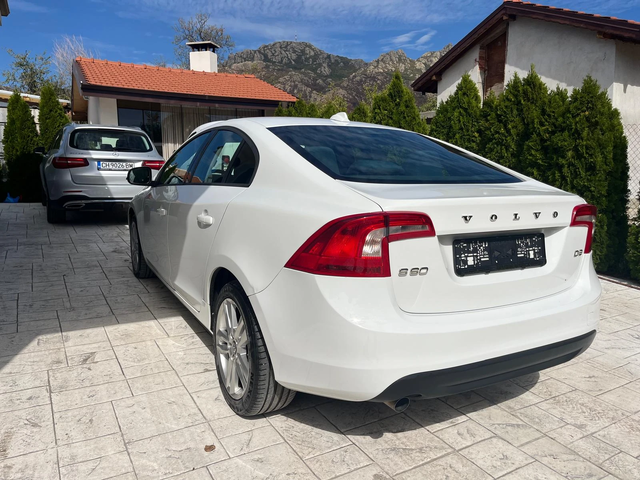 Volvo S60 2.0 D - автомобили, коли, обяви за нови и употребявани 6