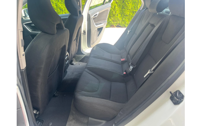 Volvo S60 2.0 D - автомобили, коли, обяви за нови и употребявани 8