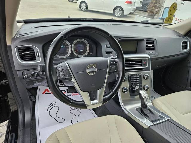 Volvo S60 2.0D-136кс= АВТОМАТ= FACELIFT= NAVI= АВТОПИЛОТ - автомобили, коли, обяви за нови и употребявани 7