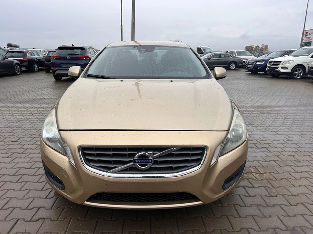 Volvo S60 2.0D AVTOMAT/NAVI EURO 5 - автомобили, коли, обяви за нови и употребявани 2