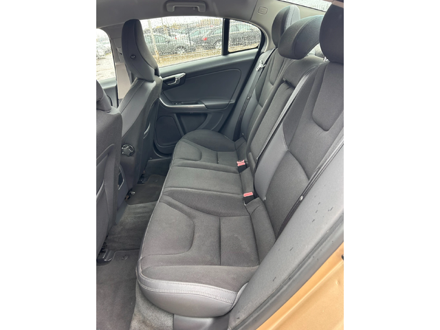 Volvo S60 2.0D AVTOMAT/NAVI EURO 5 - автомобили, коли, обяви за нови и употребявани 9