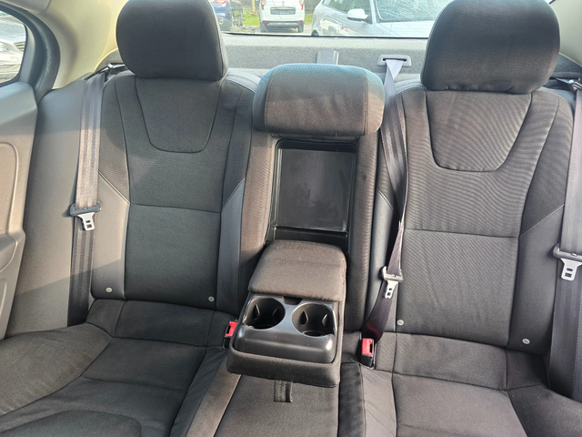 Volvo S60 2.0D3-ЕВРО 5В-АВТОМАТИК-НАВИГАЦИЯ - автомобили, коли, обяви за нови и употребявани 14