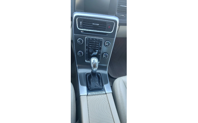 Volvo S60 - автомобили, коли, обяви за нови и употребявани 11