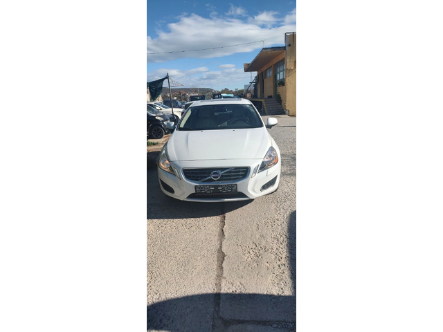 Volvo S60 - автомобили, коли, обяви за нови и употребявани 1