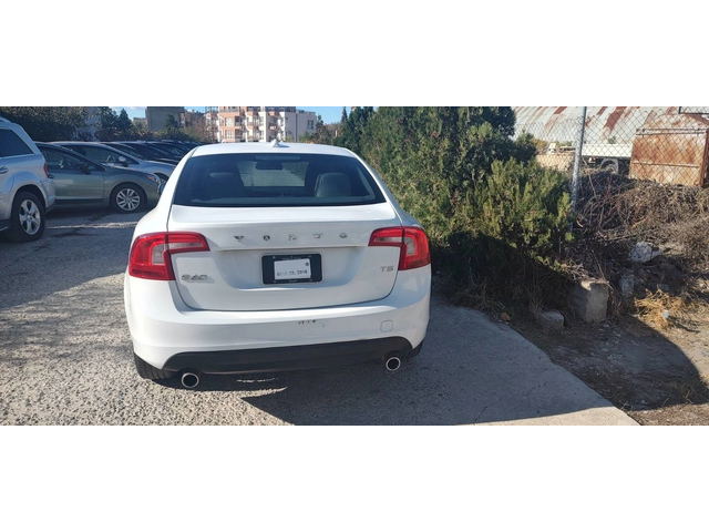 Volvo S60 - автомобили, коли, обяви за нови и употребявани 4